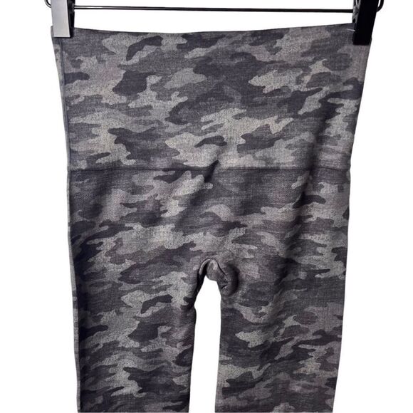 Spanx Seamless Leggings Heather Gray Camo M - Picture 3 of 5